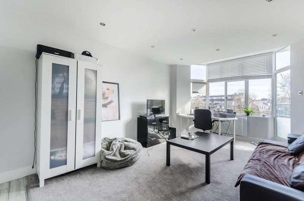 Trinity Court, Bloomsbury, WC1X - Photo 1