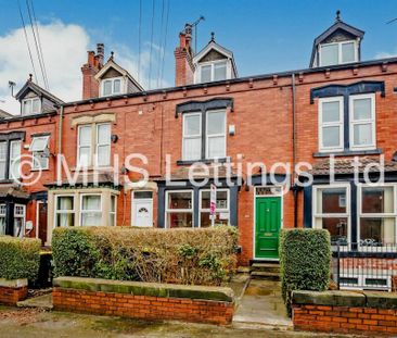 6 Bedroom Mid Terraced House for rent in Ash Road - Photo 4