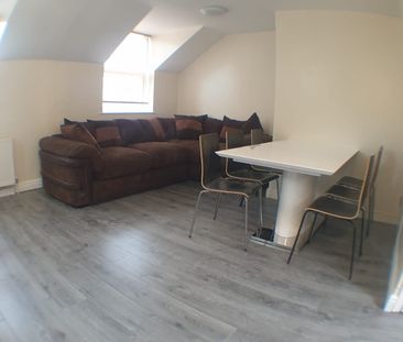 6 Bed - The Mews, Mount Preston Street, Woodhouse, Leeds - LS2 9NQ - Student - Photo 1