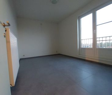 Lichtrijk appartement met uniek uitzicht in Ieper - Photo 4