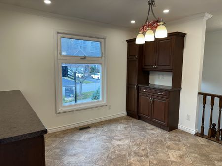 For Lease - 1294 Forest Hill Unit# Upper, Oakville, Ontario - Photo 2