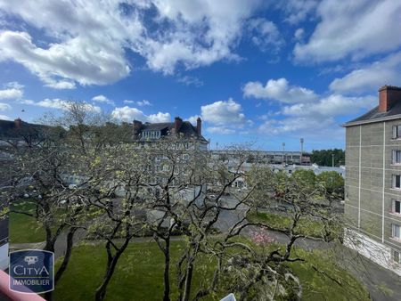Location Appartement 3 pièces 78m² LORIENT 56100 - Photo 5