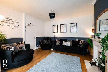 1 bedroom in a house share to rent - Photo 5