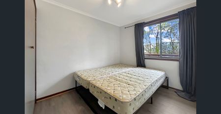 ✨ Central, Fully Furnished 3-Bedroom Apartment – Walk Everywhere! ✨ - Photo 3