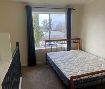 Walking distance to University of Tasmania - Photo 1