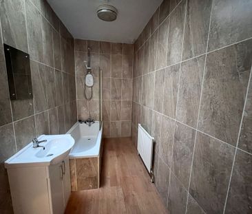 Frogmore Avenue, Sketty, Swansea SA2 9DJ - Photo 6