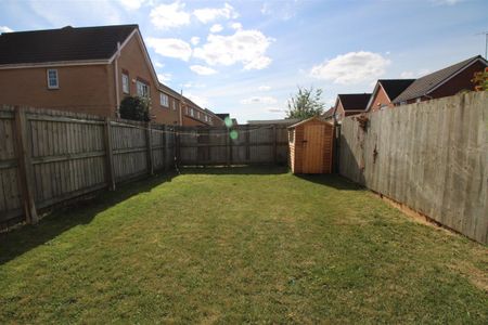3 bedroom Semi-detached house to rent in Chesters Avenue, Longbenton, Newcastle Upon Tyne, Ne12 - Photo 2