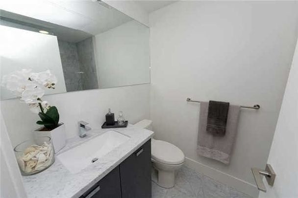 For Lease - 32 Davenport Road Unit# 902, Toronto, Ontario - Photo 1