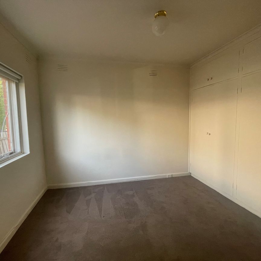 1/40 Lillimur Road, Ormond VIC 3204 - Apartment For Rent | Domain - Photo 1