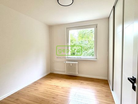 Pronájem bytu 3+1 67 m² - Fotografie 2