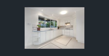 Family Living with Pool & Entertaining Deck in Stafford Heights - Photo 2