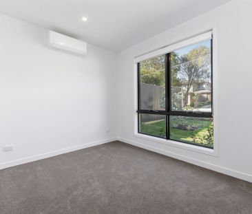Stylish & Spacious Townhouse Living in Prime Noble Park Location - Photo 4