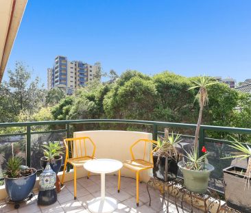 Spacious apartment in prime Strathfield location - Photo 1