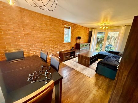 5 bedroom detached house to rent - Photo 3