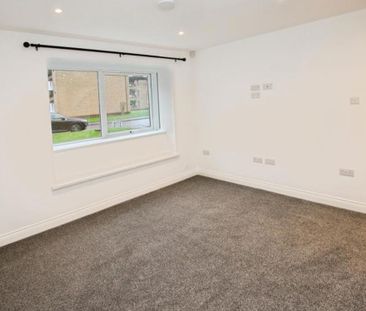 If you are looking for a large 2 bedroom flat to rent in the French... - Photo 2