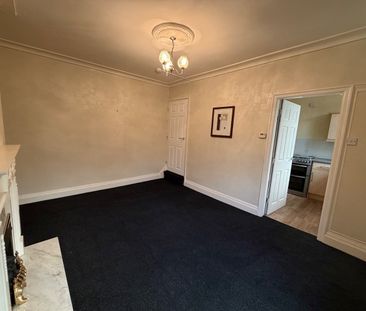 3 Bed Terraced House, Marsden Place, LS11 - Photo 2