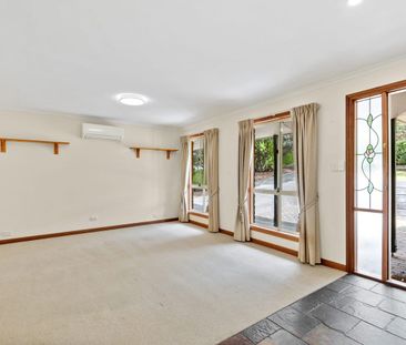 Spacious, Comfortable Family Home in Quiet Estate , Gardener Included - Photo 2