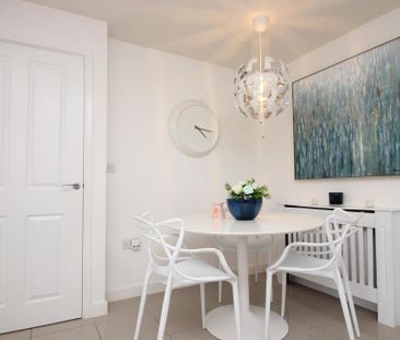 3 bedroom semi-detached house to rent - Photo 4