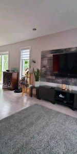 MAISON À LOUER À VAL-BÉLAIR — ÉLECTROMÉNAGERS INCLUS — CHAUFFAGE ET ÉLECTRICITÉ AUX FRAIS DU LOCATAIRE - Photo 3