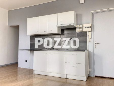 Location d'un appartement F2 (36 m²) à TESSY SUR VIRE - Photo 4