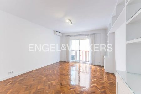 Piso de alquiler en Agustina de Aragón, Lista - Photo 2