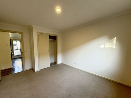 Fully Painted Charming Family Home in Wyndham Vale! - Photo 4