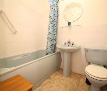 1 Bedroom Flat - First Floor - Photo 5