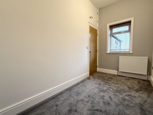 London Road South, Lowestoft - Photo 1