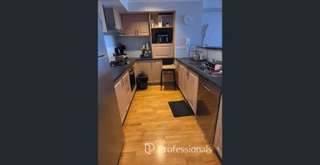 Furnished unit with views of Koombana bay - Photo 5