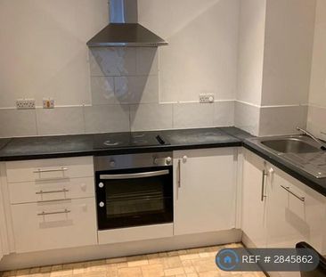 1 bedroom flat to rent - Photo 4