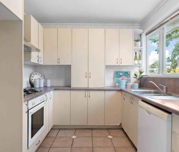 4 Bedrooms house in Center Forrest Hill - Photo 5