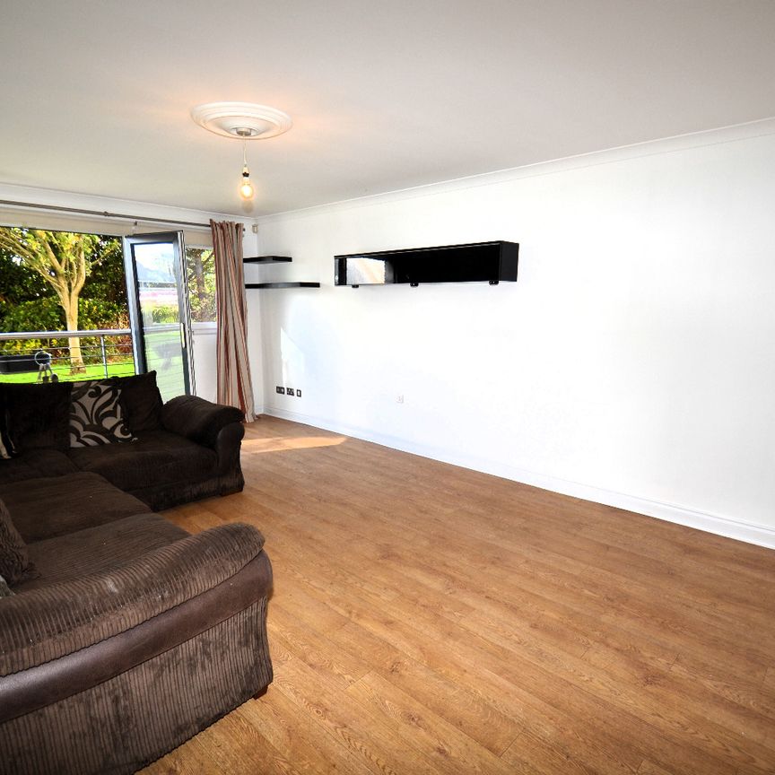 2 bed flat to rent in Minerva Way, G3 8 - Photo 1