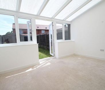 4 bedroom townhouse to rent - Photo 1