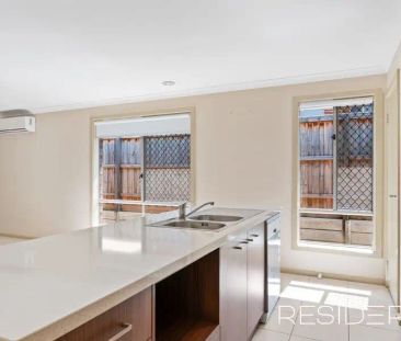 “Stylish family home in the beautiful suburb of Doreen!” - Photo 2