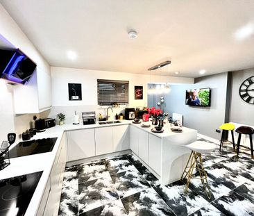 Kensington, Kensington. - Photo 5