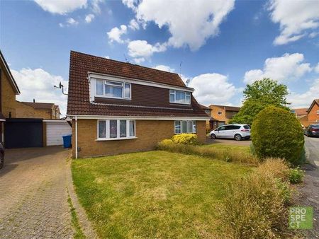 Lowbrook Drive, Maidenhead, Berkshire, SL6 - Photo 4