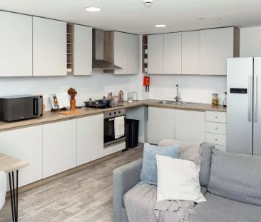 Platinum En Suite (Lower Floors) - Photo 3