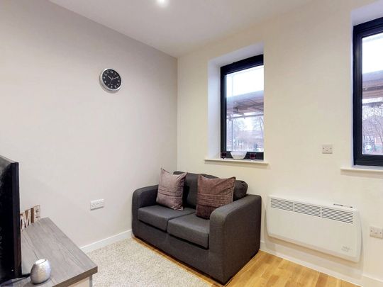 Apt 39, Onyx Residence - Photo 1