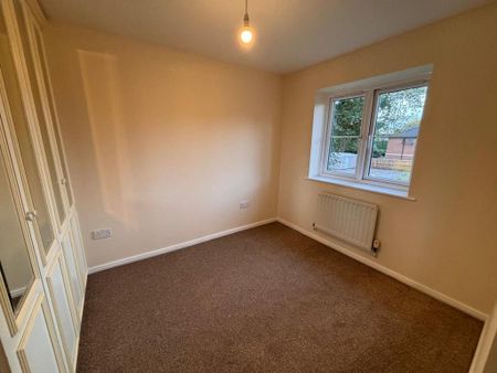 3 bedroom semi-detached house to rent - Photo 4
