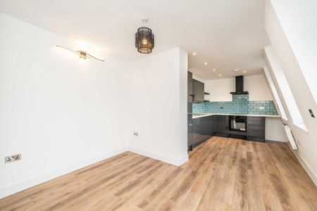 2 bedroom flat to rent - Photo 2
