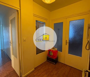 Location Appartement 4 pièces 80m² ST PRIEST 69800 - Photo 2