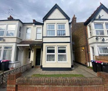 Harcout Avenue, Southend On Sea, SS2 - Photo 5