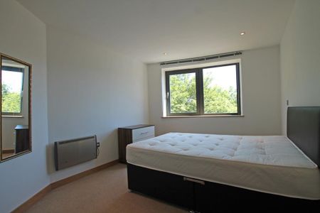 1 bedroom flat to rent - Photo 3