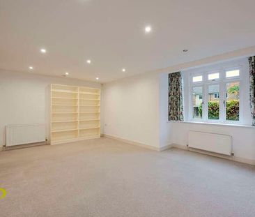 Sanders Drive, Colchester, CO3 - Photo 4