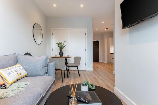 Studio to rent - Photo 1