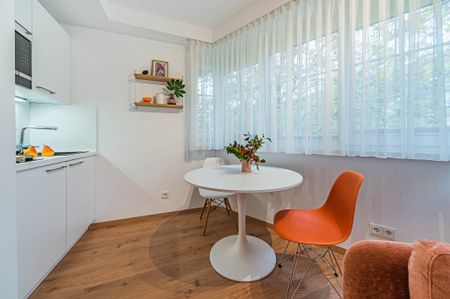 City-Residence: Gepflegtes 1-Zimmer-Apartment mit W-LAN und Reinigungsservice - Photo 3