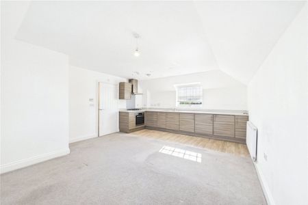 Hayes Drive, Three Mile Cross, Reading, Berkshire, RG7 - Photo 4