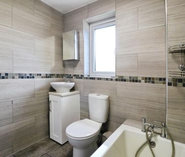 Vicarage Way, Slough - Photo 5