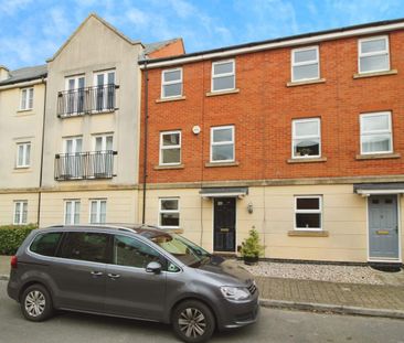 Muirfield, Swindon, Swindon, SN25 - Photo 3