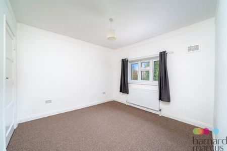3 bedroom apartment to rent - Photo 2